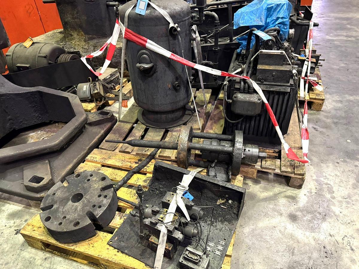 Used 630 tons Press Friction Screw Hasenclever FPRN200/500/300/800