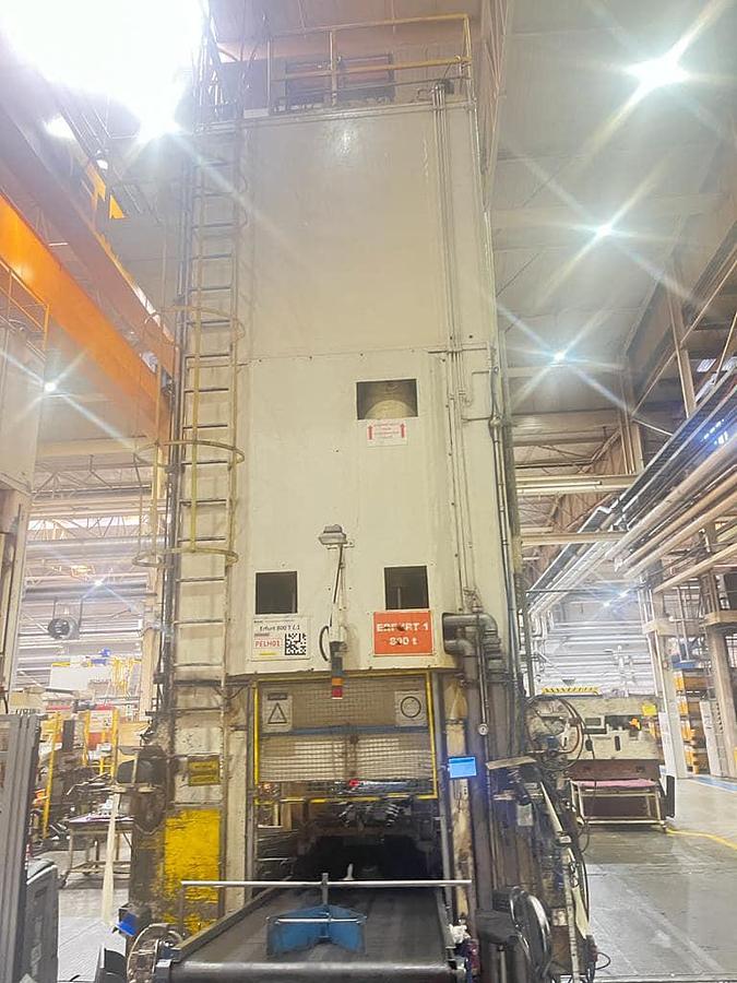 Used 800 tons Press Sheet Stamping Mechanical WMW Erfurt PKZV800FS