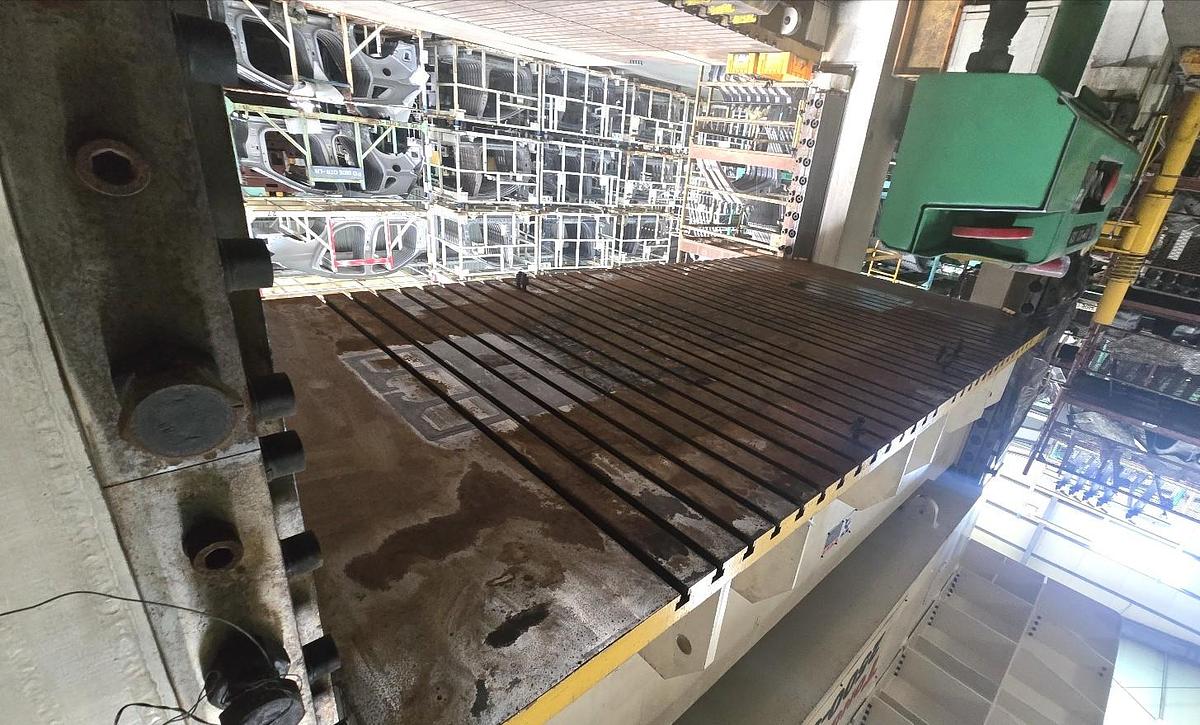 Used 2500 tons Press Sheet Stamping Hydraulic TongMyung TDP-2500-TM1