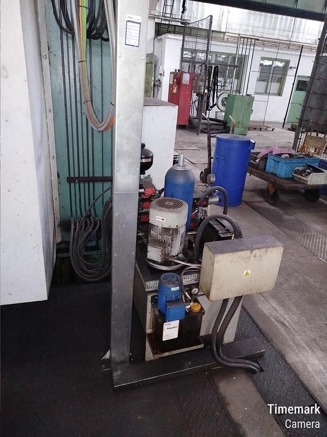 Used Lathe Vertical Turning CNC Tos SKQ12