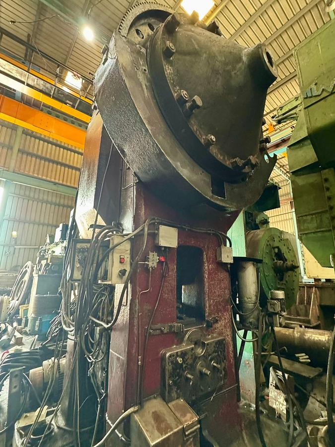 Refurbished 630 tons Press Hot Forging Smeral