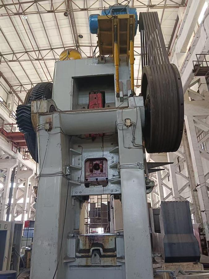 Used 1600 tons Press Hot Forging Yadon MP-1600G