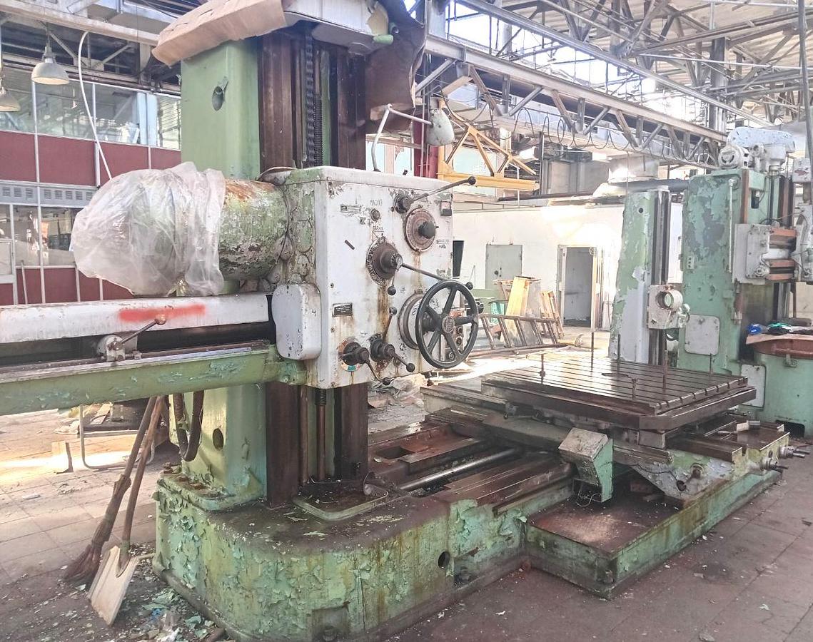 Used Borer Horizontal Table Type Tos W100