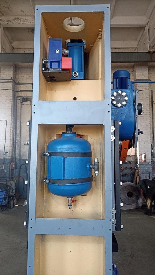 Used 400 tons Press Knuckle Joint Coining Barnaul KB8336