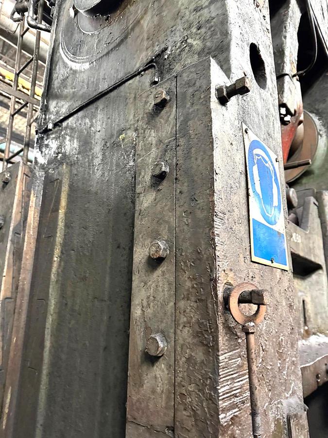 Used 500 tons Press Trimming Smeral LKO500S