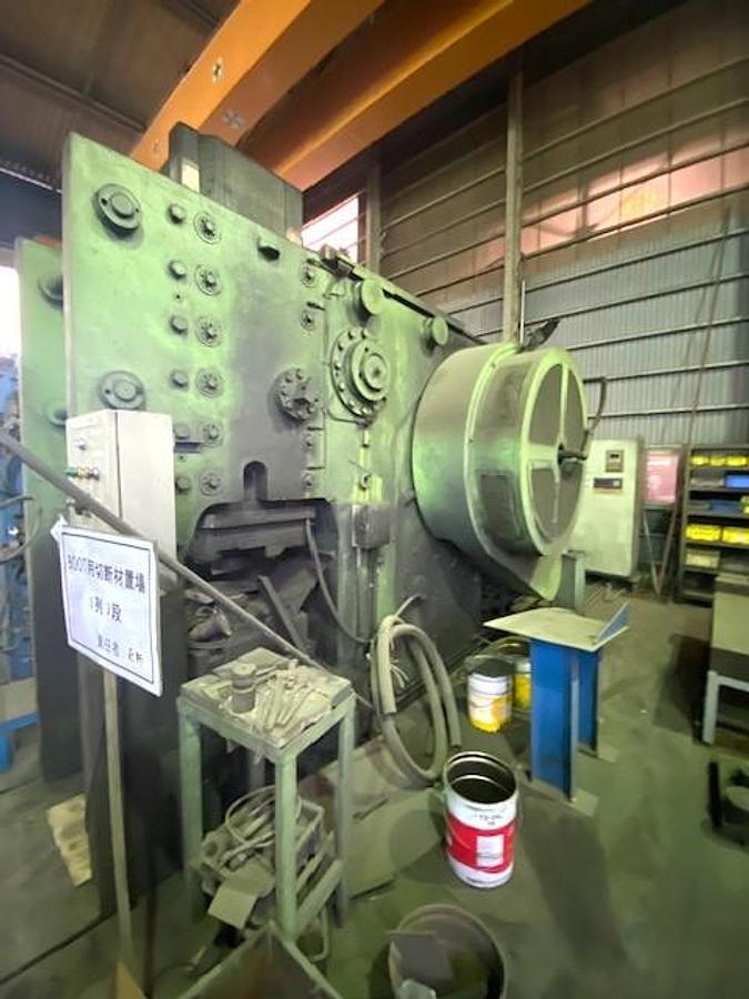 Used 600 tons Press Hot Forging Manyo