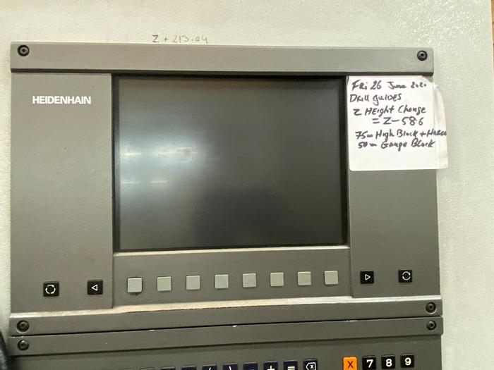 Used 1999 Bridgeport VMC 600/22 Digital Machining Center