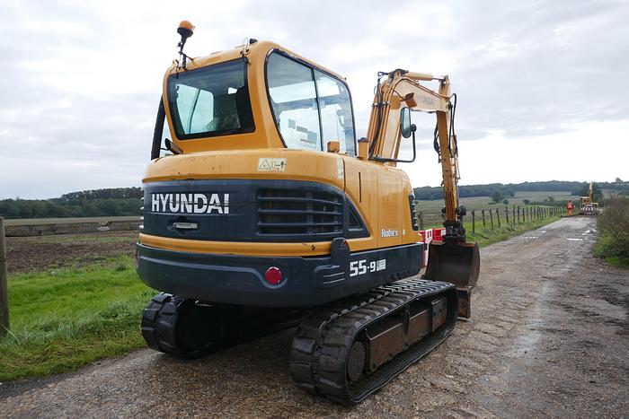 Used 2012 HYUNDAI ROBEX55-9