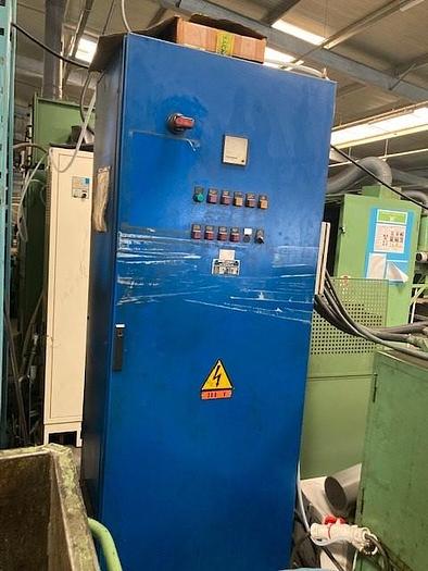 Utilisé Presses à double frappe avec roulage 