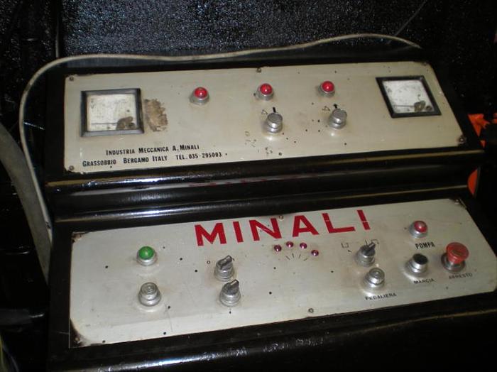 Usato CESOIA MINALI IDRAULICA 2000 X 10