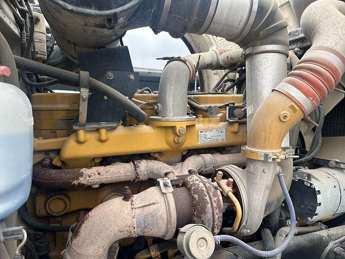 Used 2001 PETERBUILT 357 CRANE TRUCK