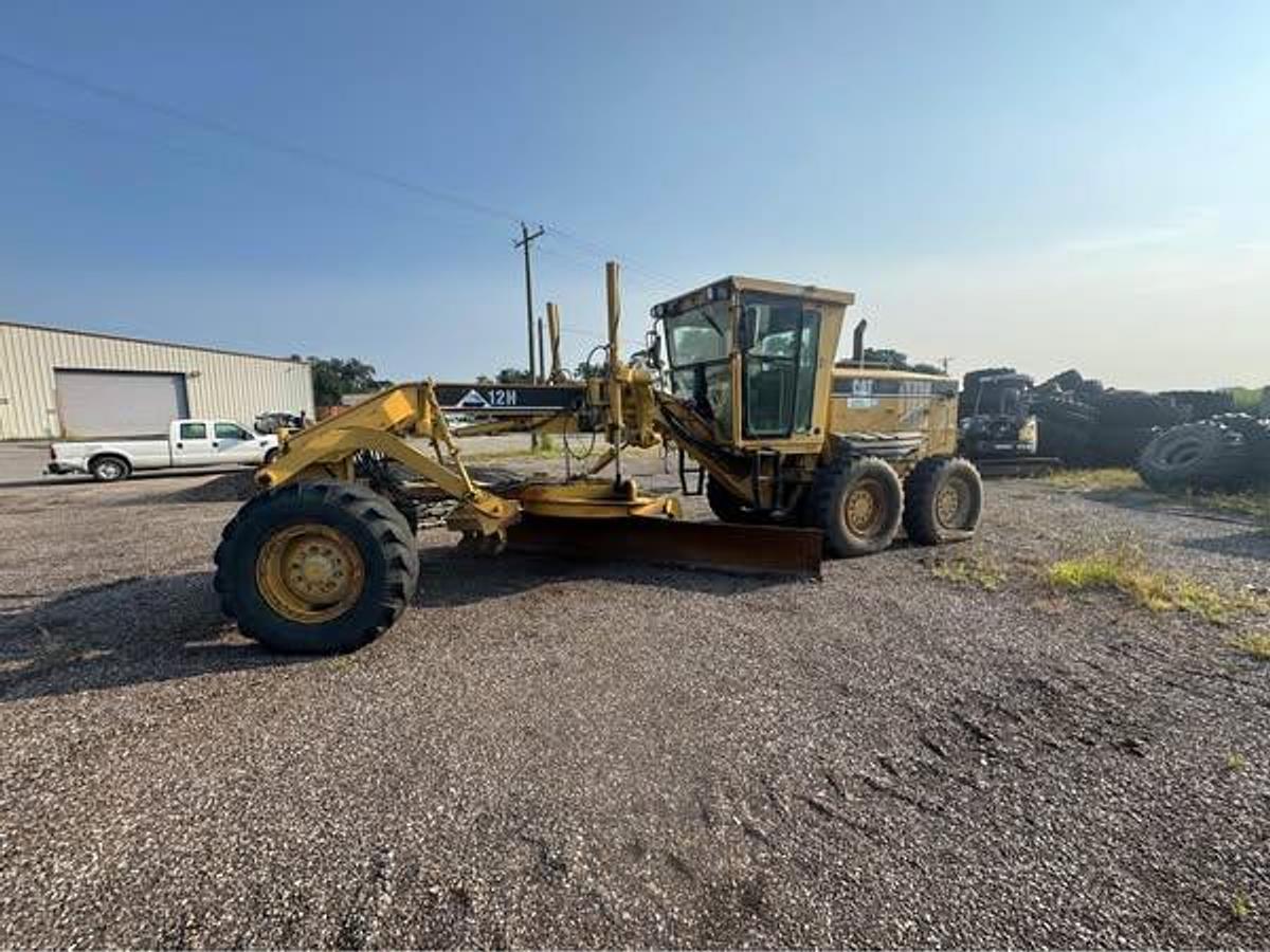 Used 2003 CAT 12H GRADER