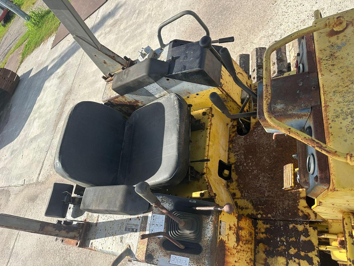 Used 1995 KOMATSU D20-7