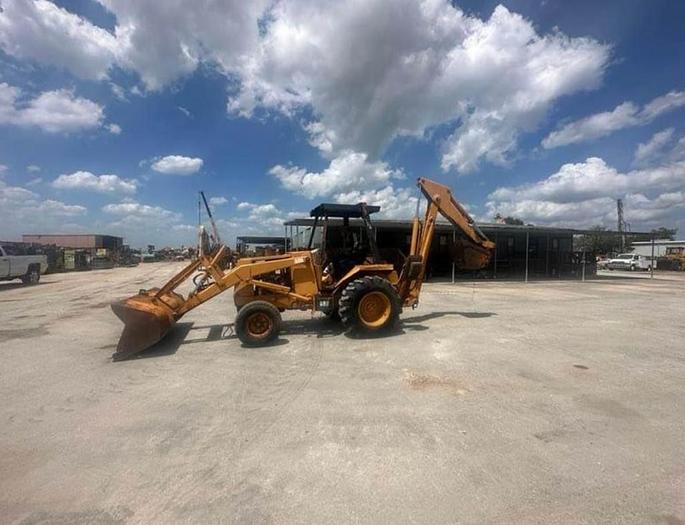 Used 1984 CASE 580 E