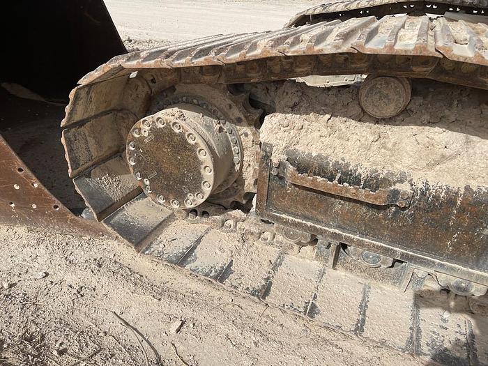 Used 2001 JOHN DEERE 450C LC EXCAVATOR