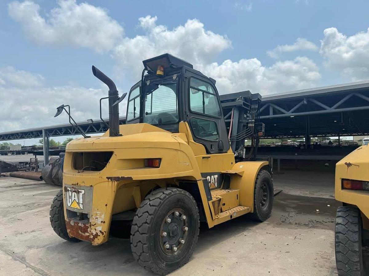 Used 2012 CAT FORKLIFTS