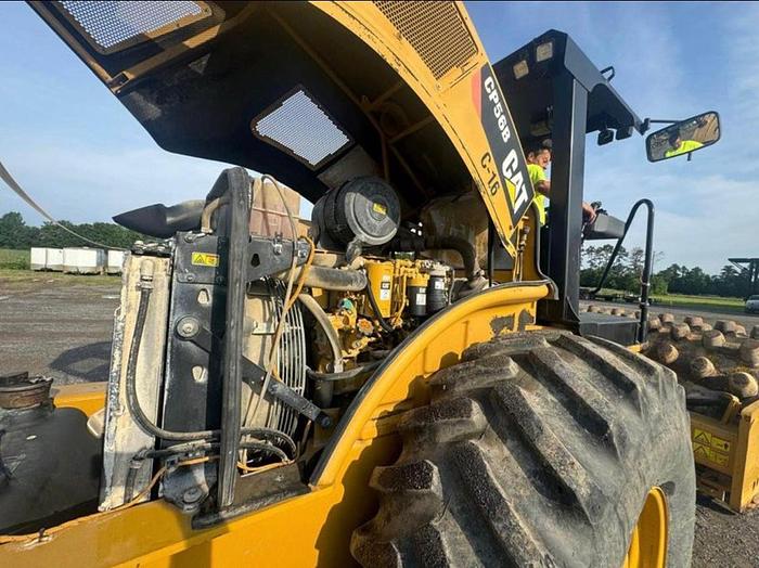 Used 2014 CAT CP 56B