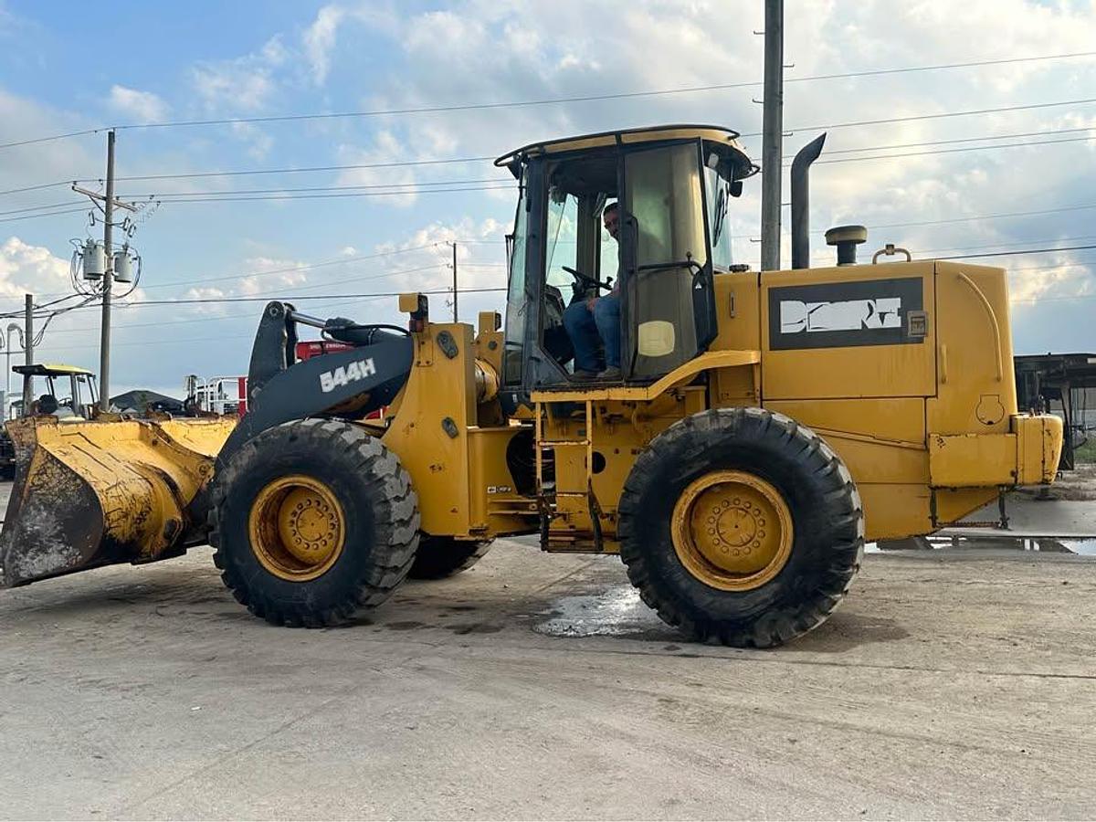 Used 1999 JOHN DEERE 544 H