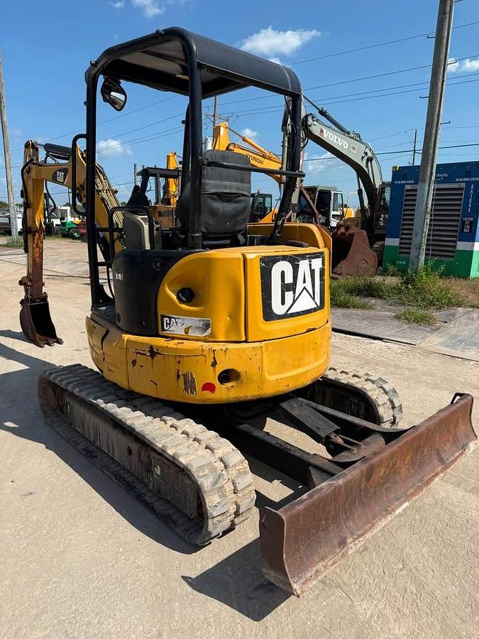 Used 2016 CAT 303.52CR MINI EXCAVATOR