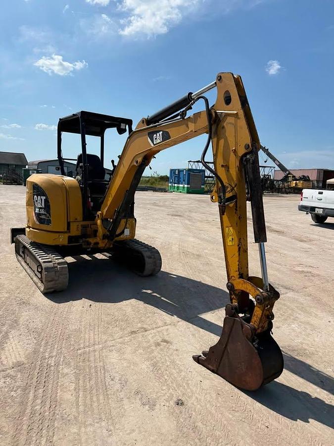 Used 2016 CAT 303.52CR MINI EXCAVATOR