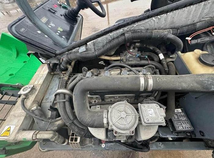 Used 2015 TENNANT M20 RIDE ON SWEEPER