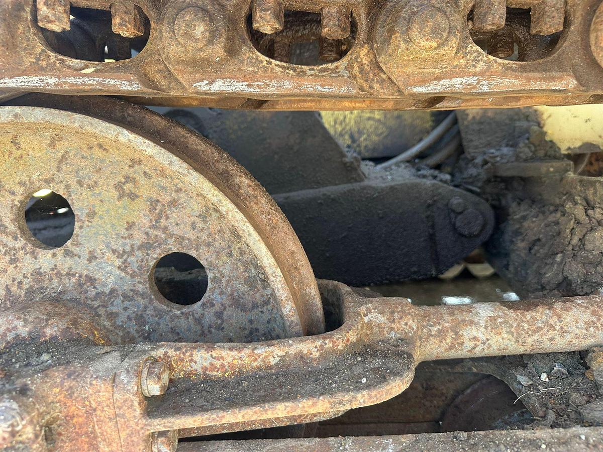 Used 1995 KOMATSU D20-7