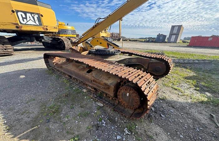 Used CAT 320 EL ON PONTOONS