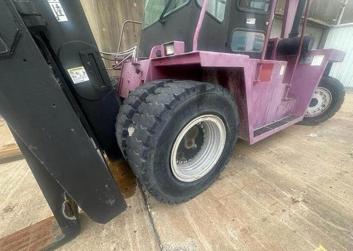 Used 2005 EAVES F-555 H HEAVY DUTY FORKLIFT