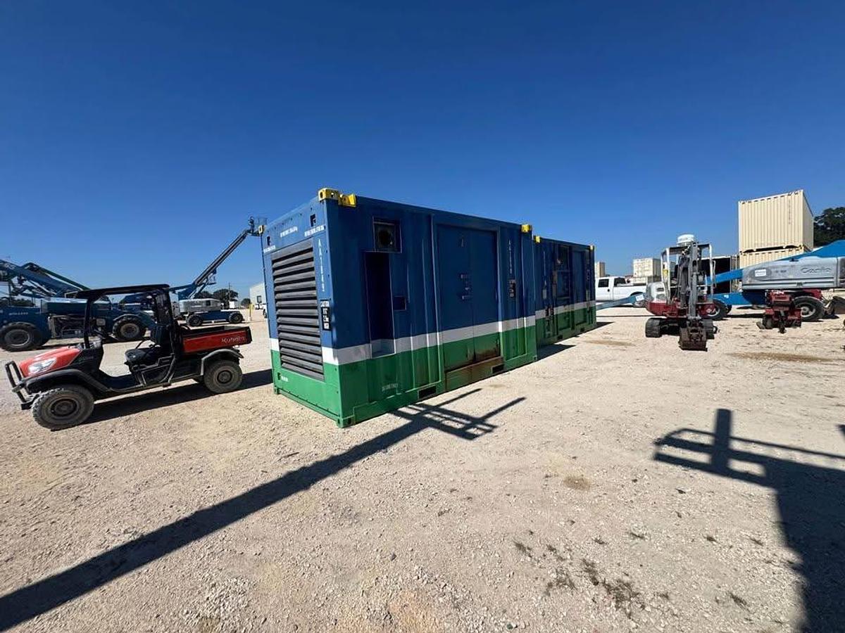 Used BRAND NEW 20' CONTAINERS