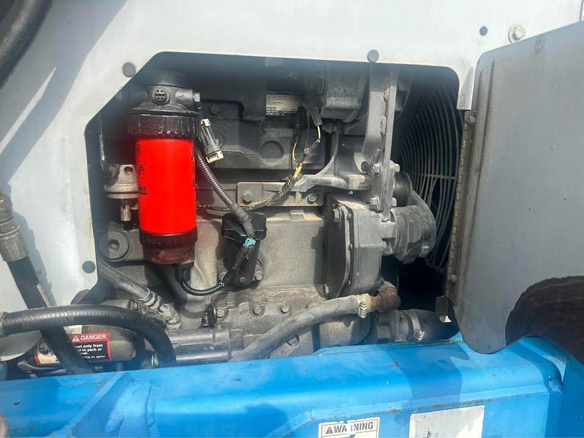 Used 2012 GENIE GTH 844