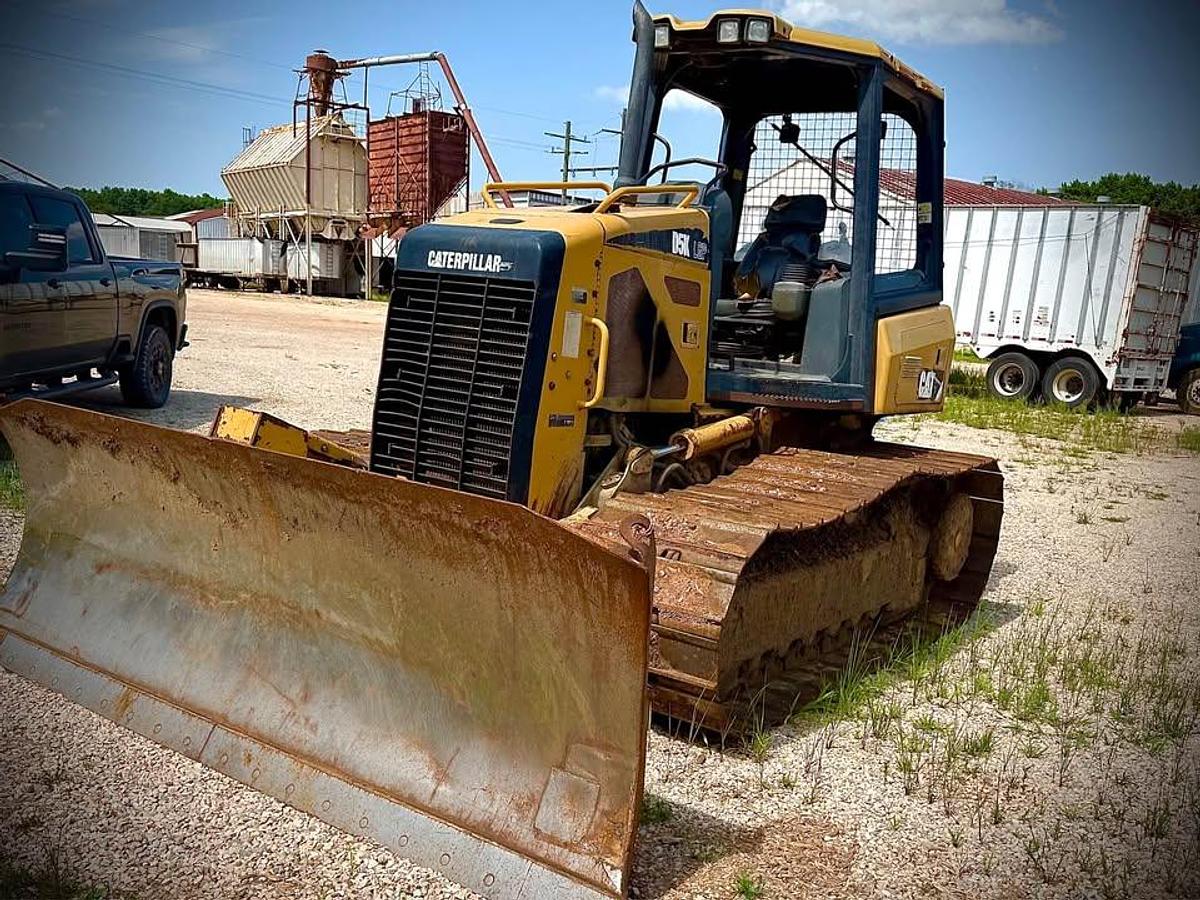 Used 2010 CAT D5K LGP DOZER