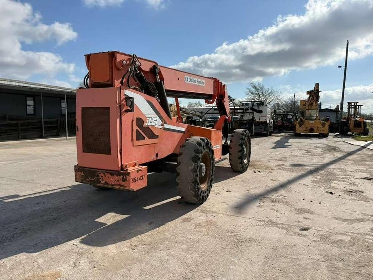 Used 2011 SKYTRAK 10054 TELEHANDLER