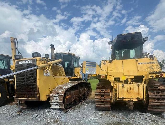 Used PAIR OF 2016 KOMATSU D155 AX-8