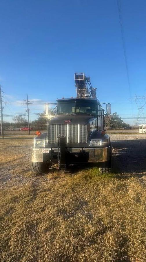 Used 2004 NATIONAL 800D SERIES BOOM TRUCK ON PETERBILT PB330