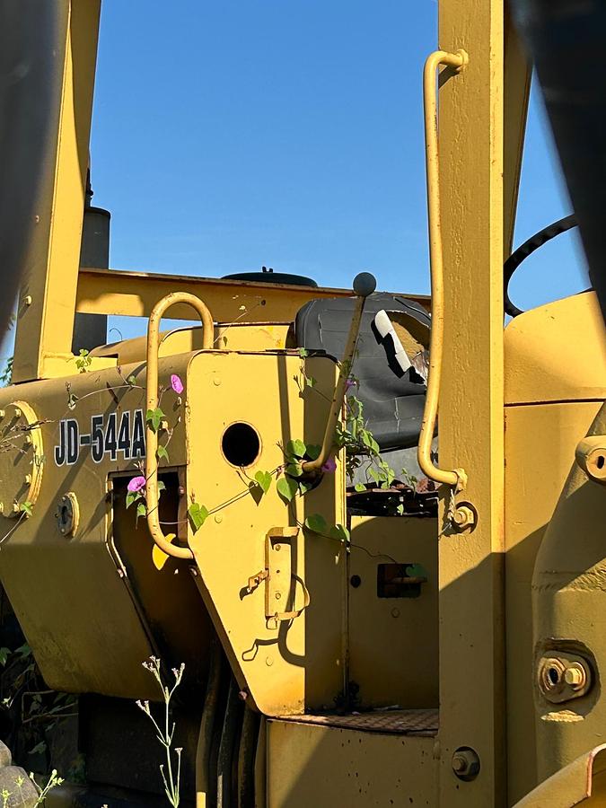 Used JOHN DEERE 544A