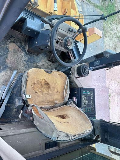 Used 1998 CASE 821B WHEEL LOADER