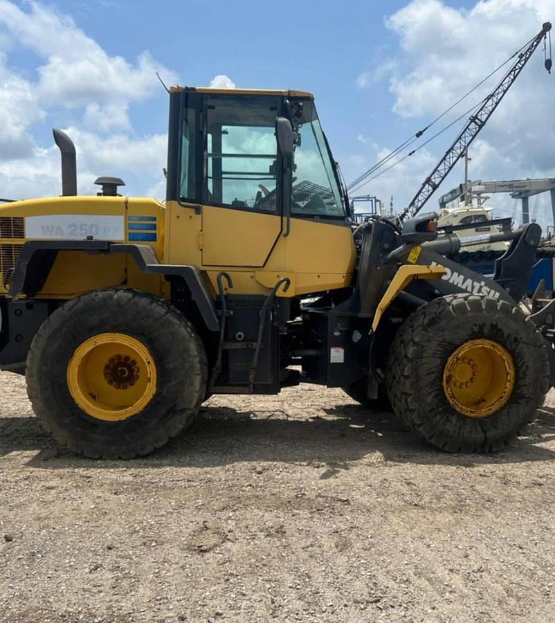 Used 2011 KOMATSU WA250 PZ-6