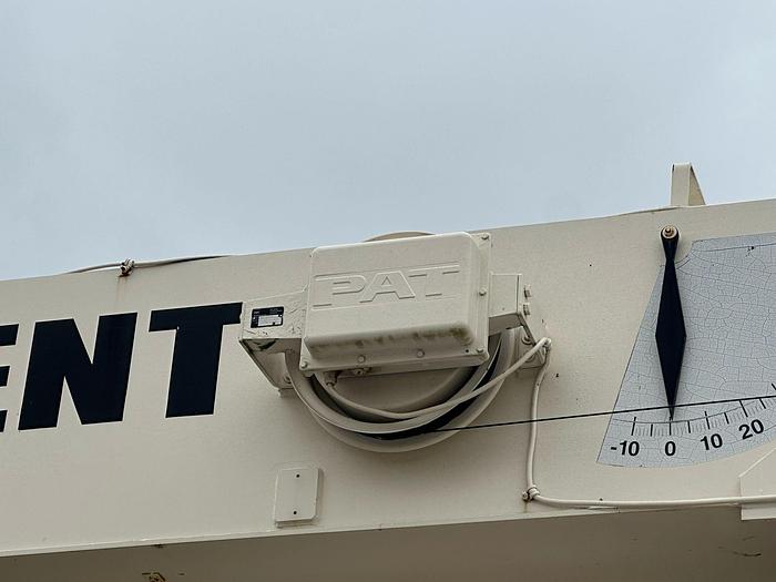 Used 2001 PETERBUILT 357 CRANE TRUCK