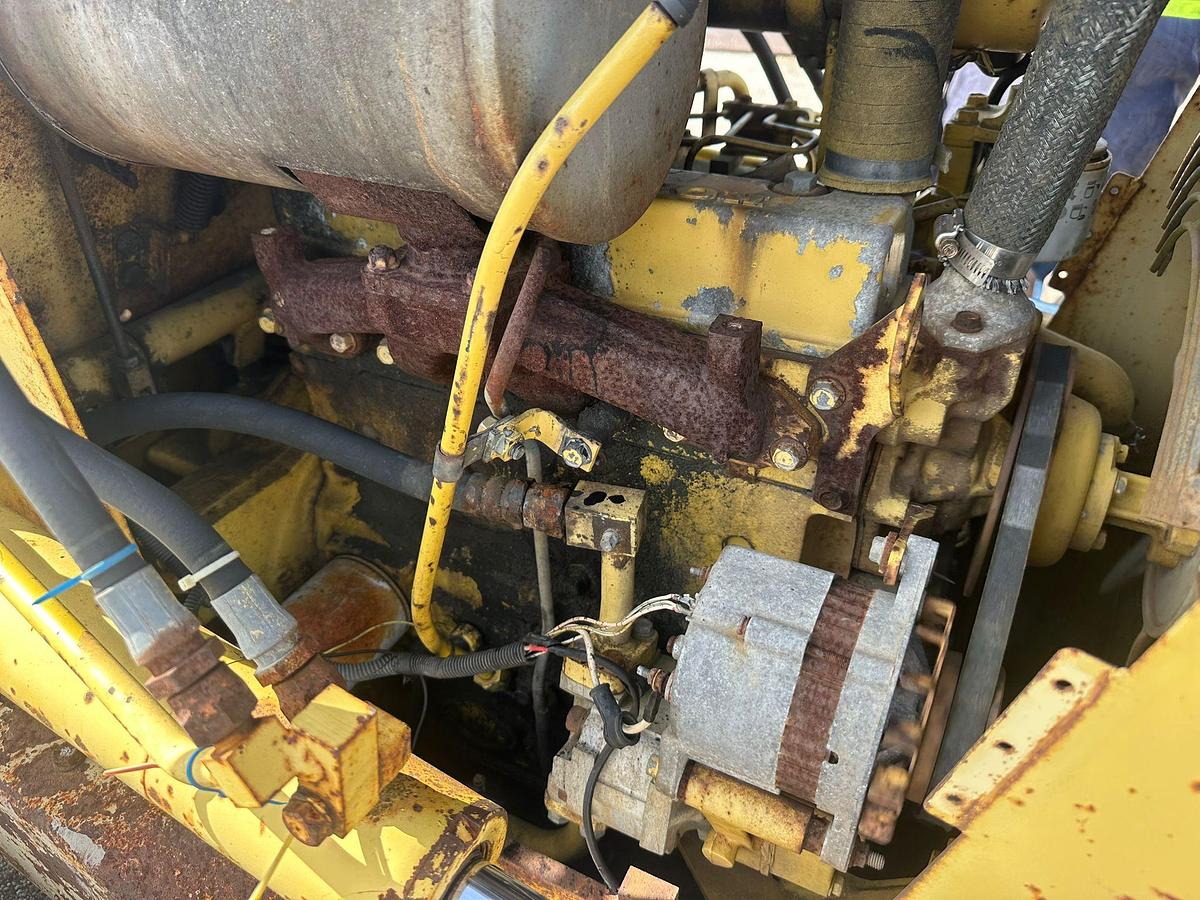 Used 1995 KOMATSU D20-7