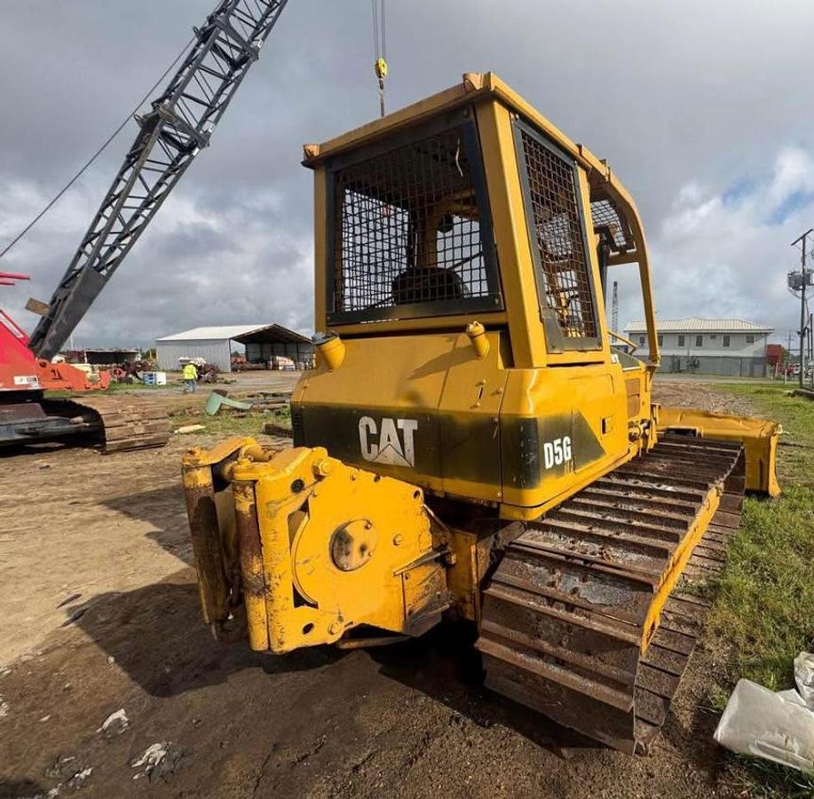 Used CAT D5G LGP WITH WINCH