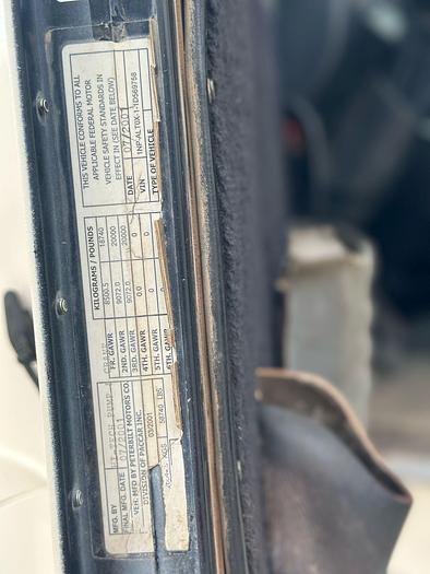 Used 2001 PETERBUILT 357 CRANE TRUCK