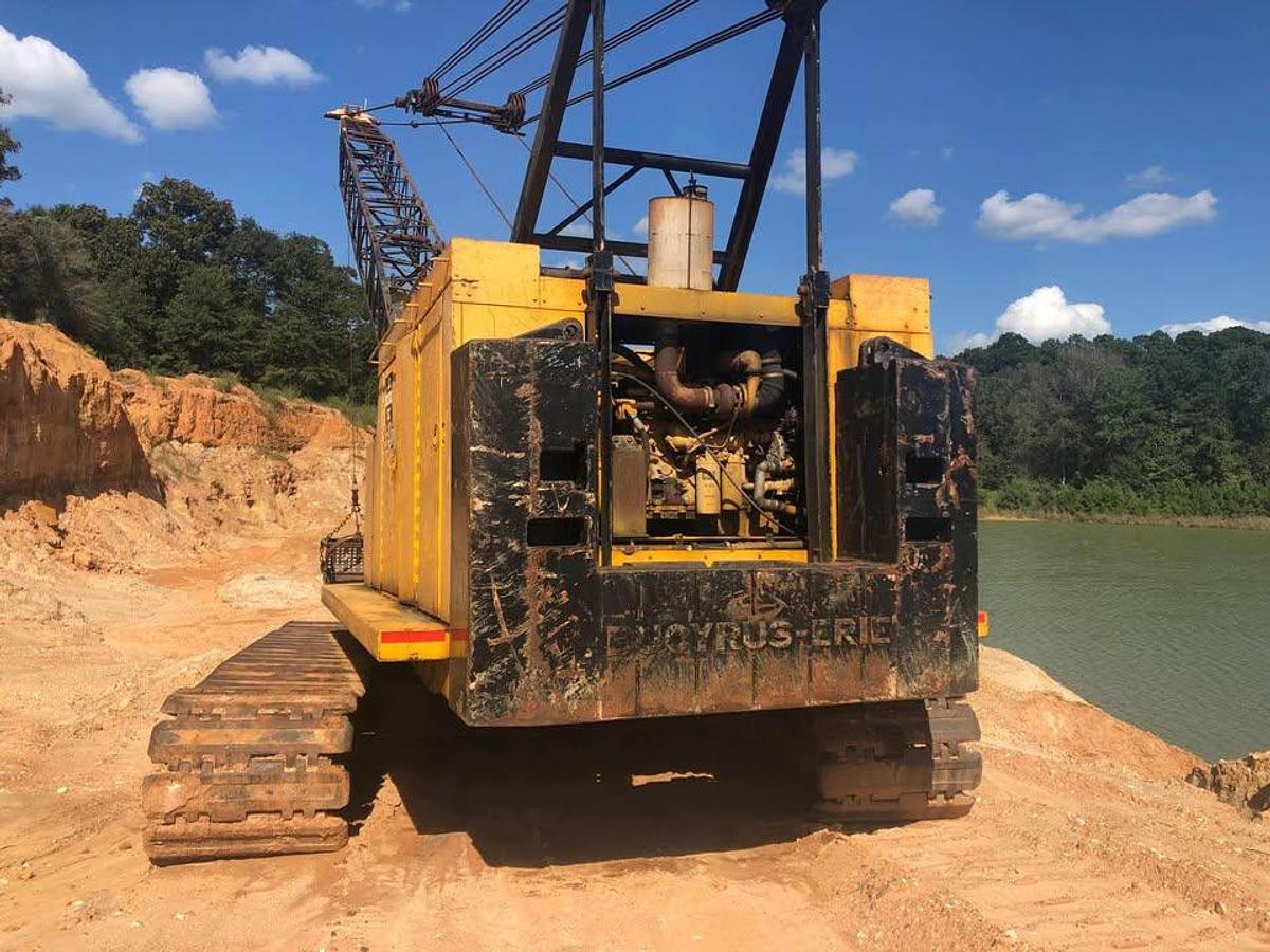 Used BUCYRUS ERIE 65D CRAWLER CRANE