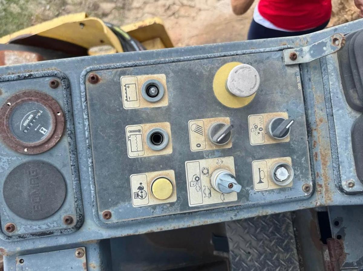 Used 2001 BOMAG BW211 PD3 COMPACTOR