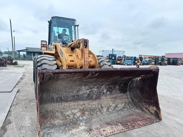 Used 1998 CASE 821B WHEEL LOADER