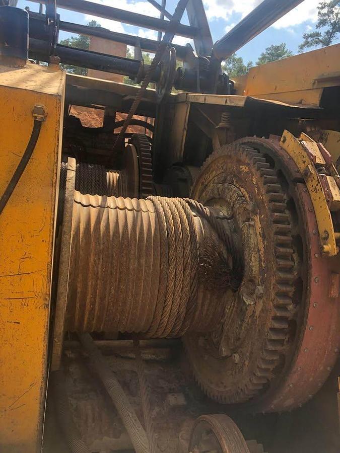 Used BUCYRUS ERIE 65D CRAWLER CRANE