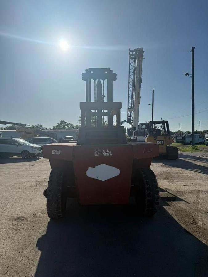 Used TAYLOR WPY-25-OF FORKLIFT