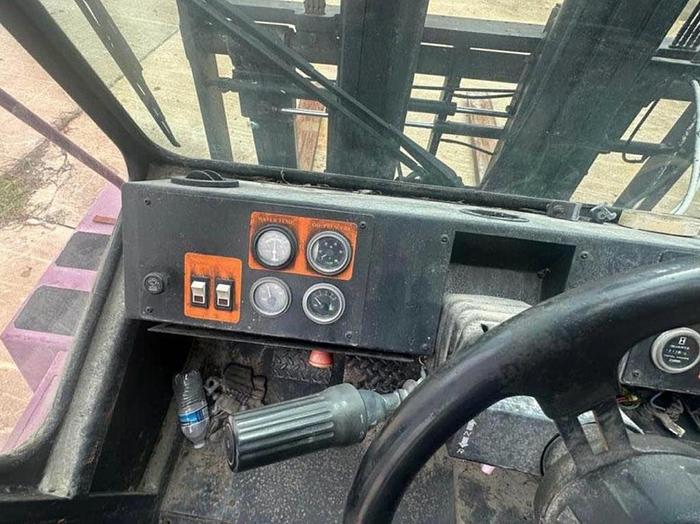 Used 2005 EAVES F-555 H HEAVY DUTY FORKLIFT