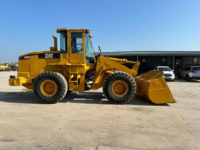 Used 2003 CAT 938G