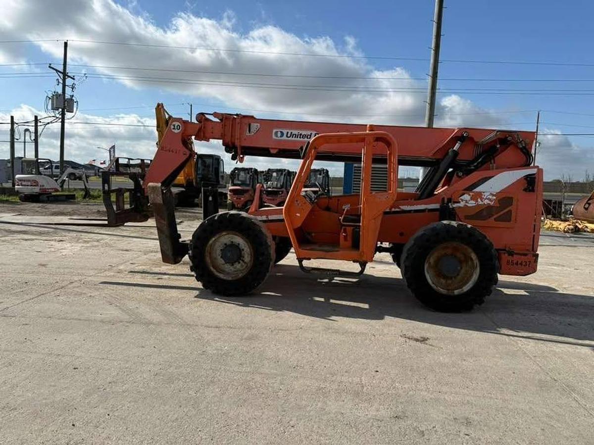 Used 2011 SKYTRAK 10054 TELEHANDLER