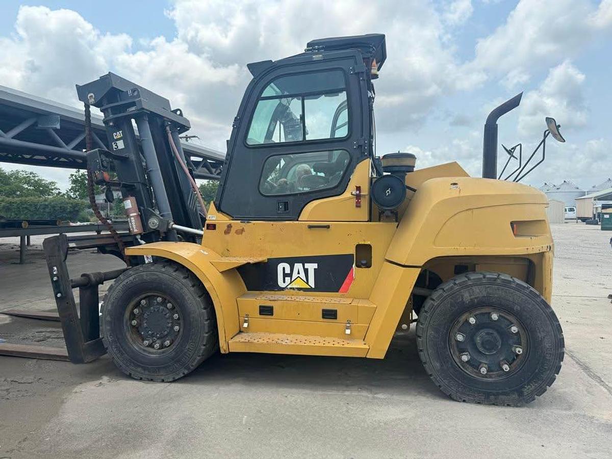Used 2012 CAT FORKLIFTS